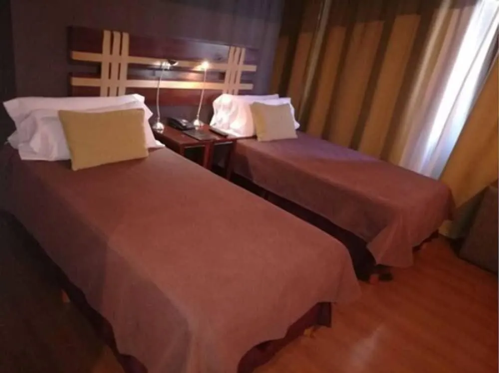 Hotel Raices Aconcagua Μεντόζα 4*,